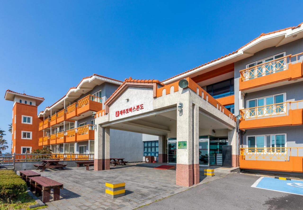 Jeju Tovice Condo Family Екстериор снимка